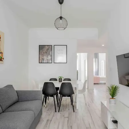 Lovely 3-Bedroom Condo W/ Free Parking On Premises Queluz Exterior photo