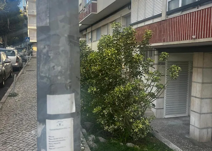 Lovely 3-Bedroom Condo W/ Free Parking On Premises