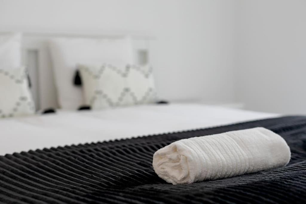 Apartament Lovely 3-bedroom W/ Free Parking On Premises Queluz